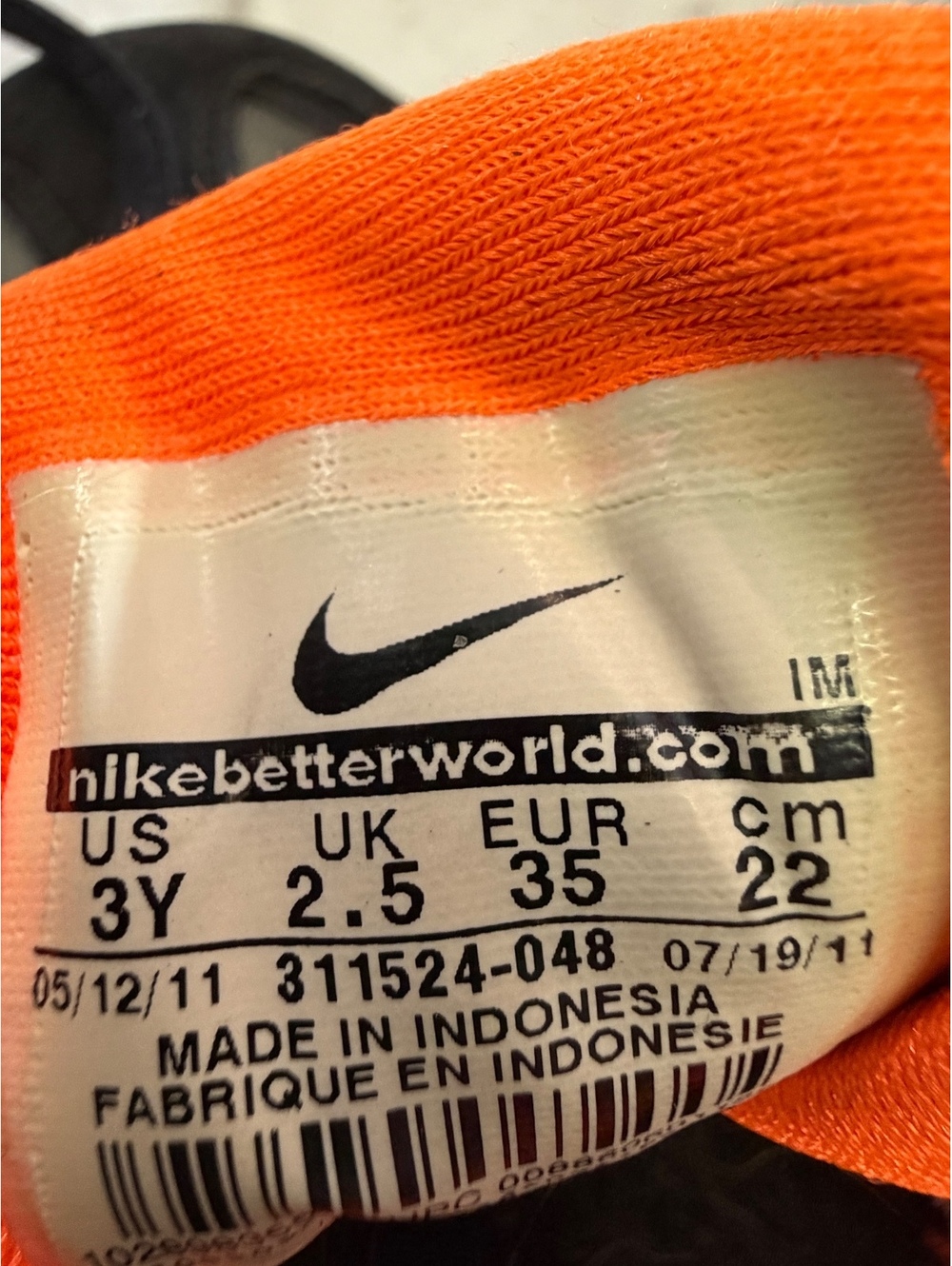 Nike Air Max Kids' Sneakers Black Orange Size 3Y - Picture 4 of 5